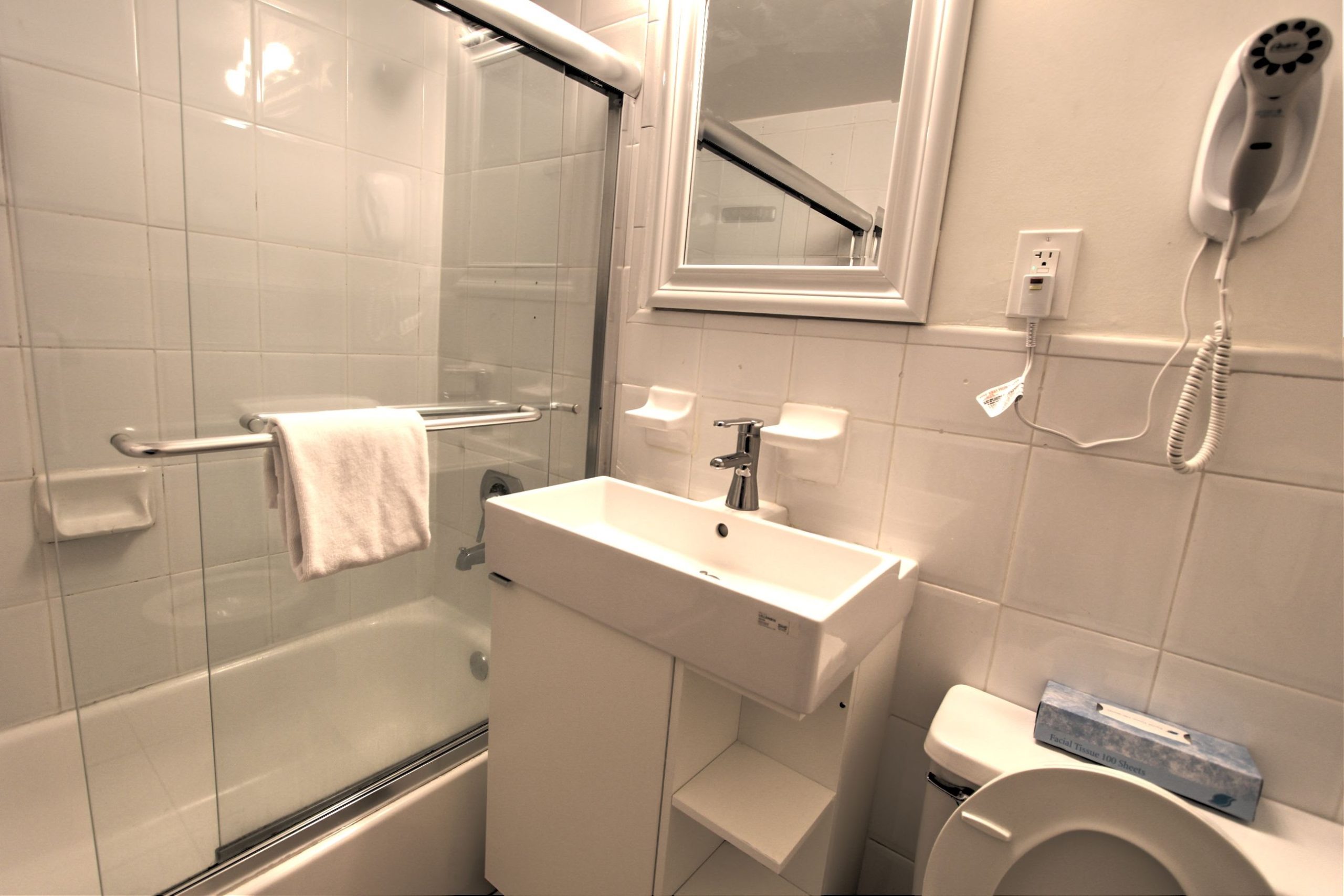 miami rental family studio baño